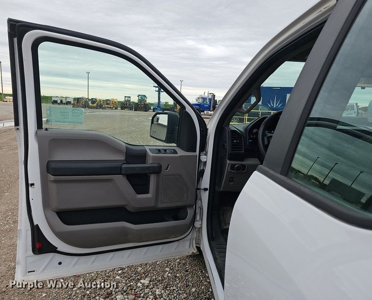 image for item DP6535 2015 Ford F150 XL SuperCab pickup truck