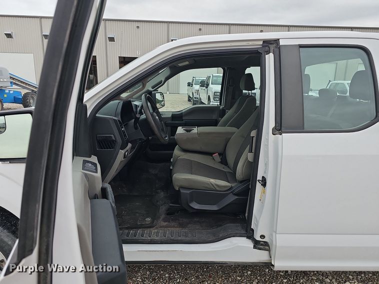 image for item DP6535 2015 Ford F150 XL SuperCab pickup truck