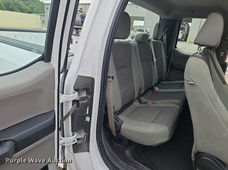 image for item DP6535 2015 Ford F150 XL SuperCab pickup truck