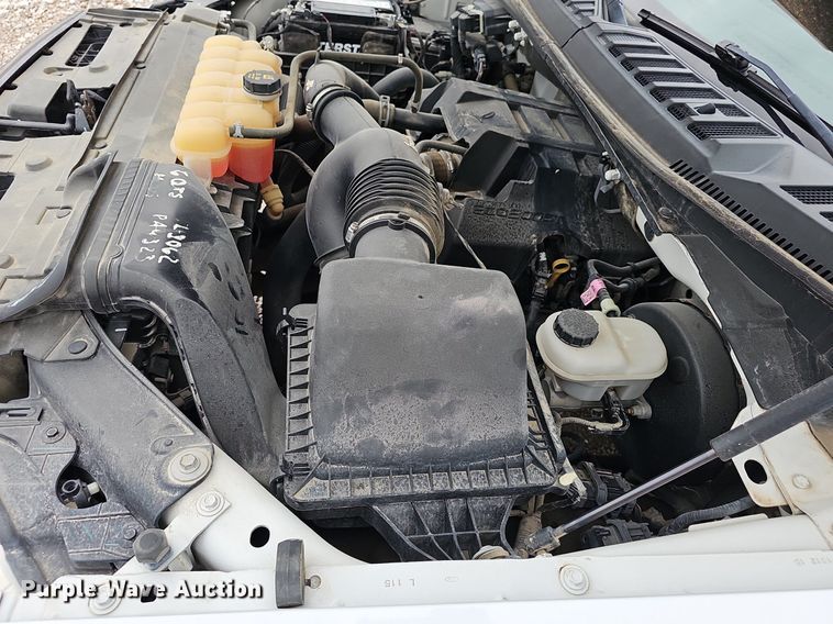 image for item DP6535 2015 Ford F150 XL SuperCab pickup truck