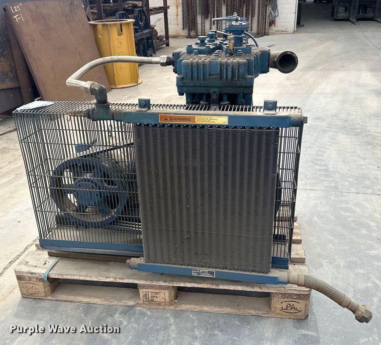 image for item DP8414 Quincy  MOR370SB15HP air compressor