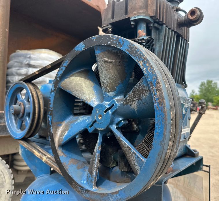 image for item DP8415 MCC air compressor