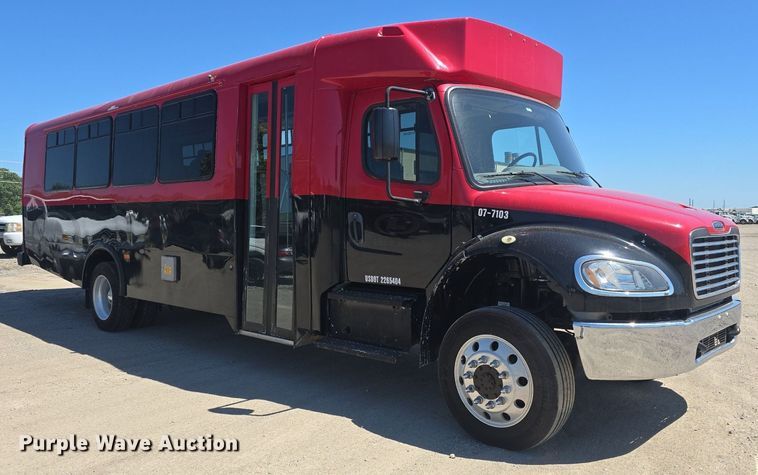 image for item DQ4385 2015 Freightliner  Business Class M2 shuttle bus