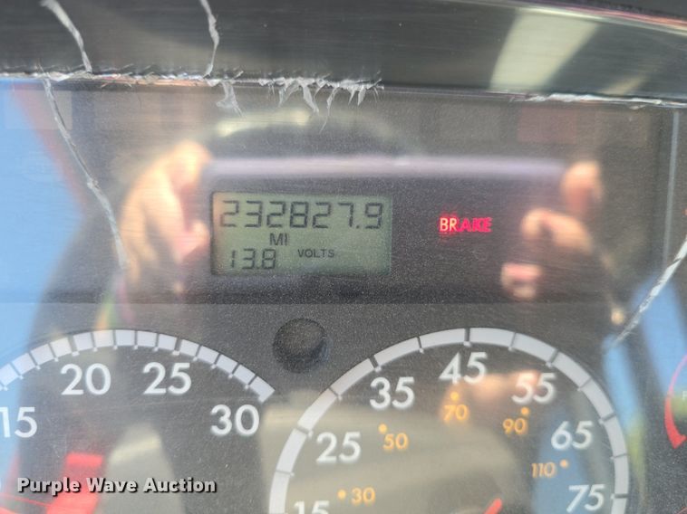 image for item DQ4385 2015 Freightliner  Business Class M2 shuttle bus