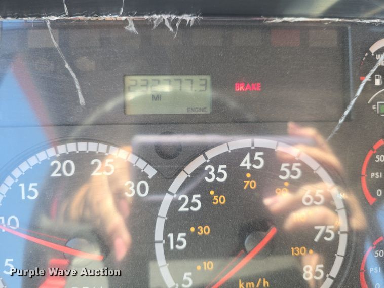 image for item DQ4385 2015 Freightliner  Business Class M2 shuttle bus