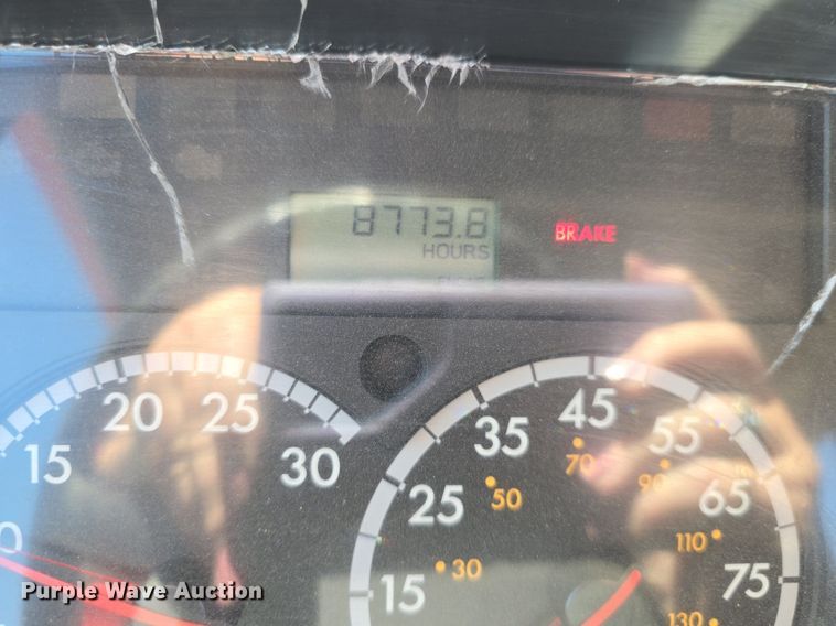 image for item DQ4385 2015 Freightliner  Business Class M2 shuttle bus