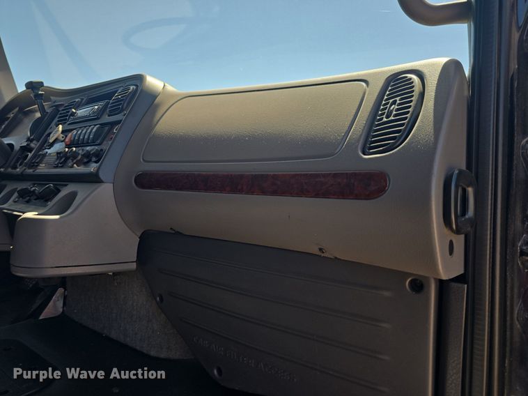 image for item DQ4385 2015 Freightliner  Business Class M2 shuttle bus