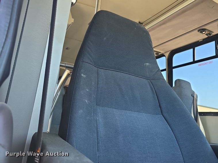 image for item DQ4385 2015 Freightliner  Business Class M2 shuttle bus