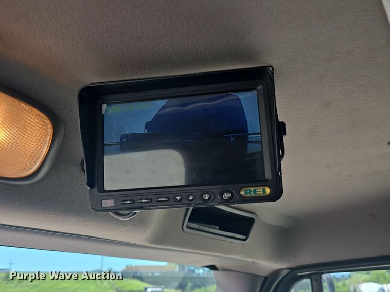 image for item DQ4385 2015 Freightliner  Business Class M2 shuttle bus