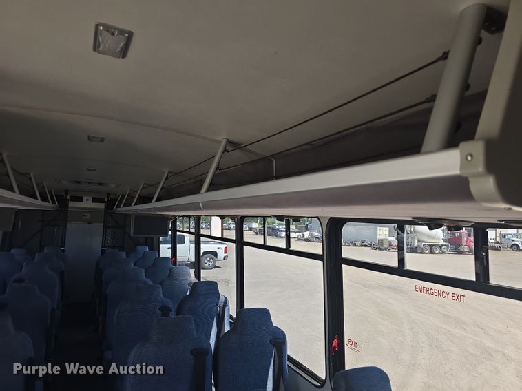 image for item DQ4385 2015 Freightliner  Business Class M2 shuttle bus