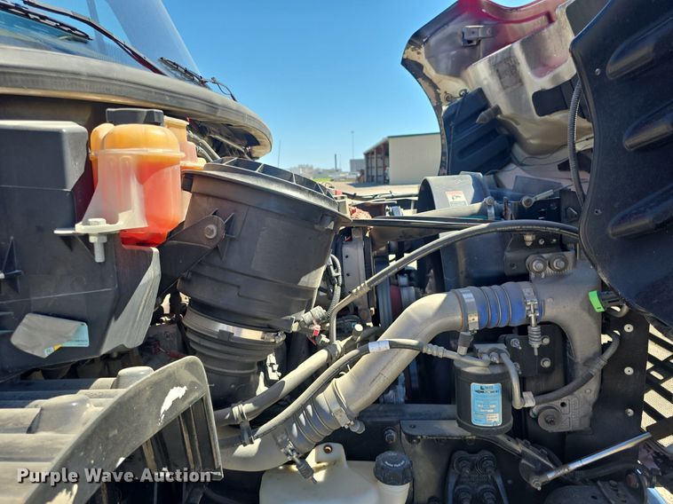 image for item DQ4385 2015 Freightliner  Business Class M2 shuttle bus