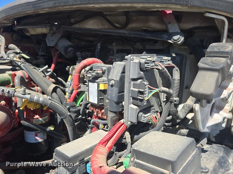 image for item DQ4385 2015 Freightliner  Business Class M2 shuttle bus