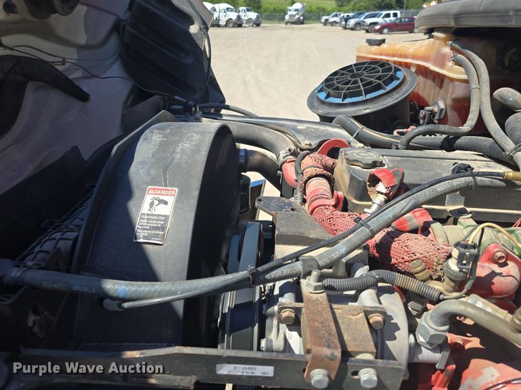 image for item DQ4385 2015 Freightliner  Business Class M2 shuttle bus