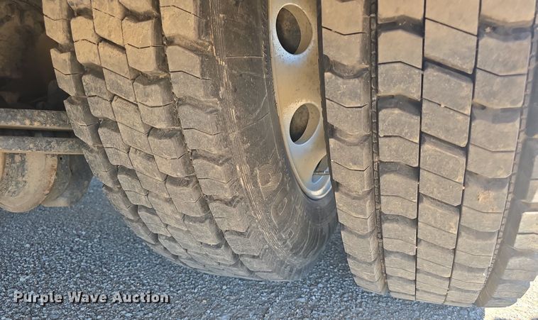 image for item DQ4385 2015 Freightliner  Business Class M2 shuttle bus