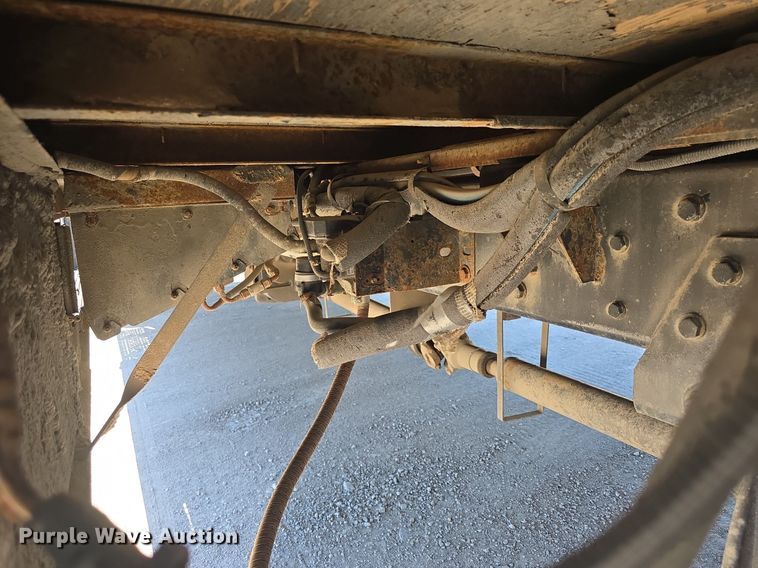 image for item DQ4385 2015 Freightliner  Business Class M2 shuttle bus