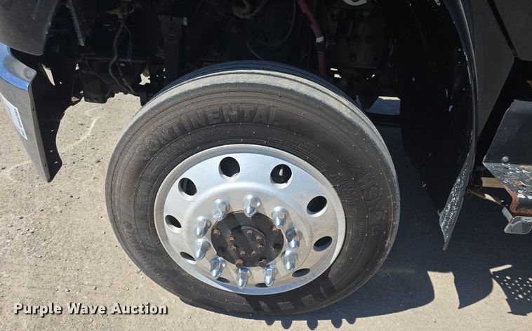 image for item DQ4385 2015 Freightliner  Business Class M2 shuttle bus