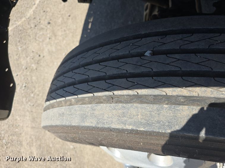 image for item DQ4385 2015 Freightliner  Business Class M2 shuttle bus