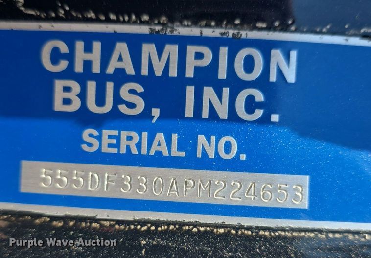 image for item DQ4385 2015 Freightliner  Business Class M2 shuttle bus