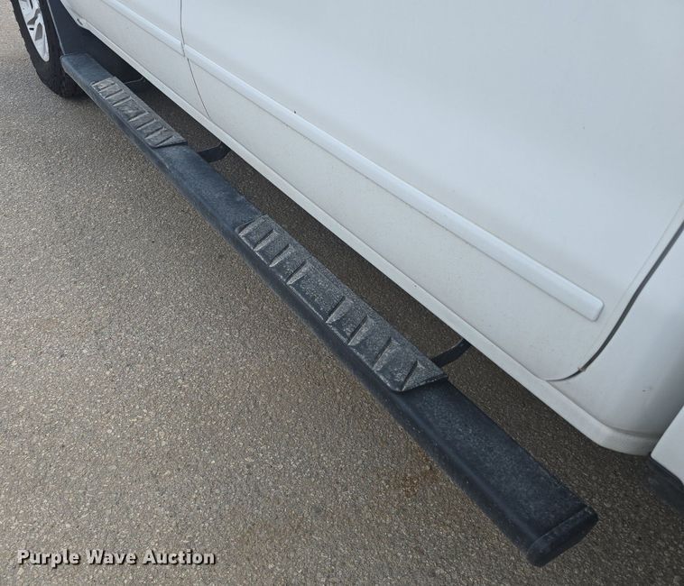 image for item DQ4392 2016 GMC Sierra 1500 Crew Cab pickup truck