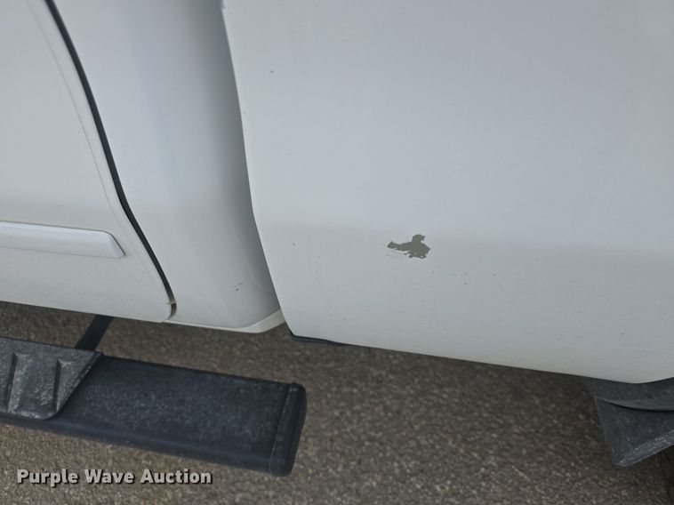 image for item DQ4392 2016 GMC Sierra 1500 Crew Cab pickup truck