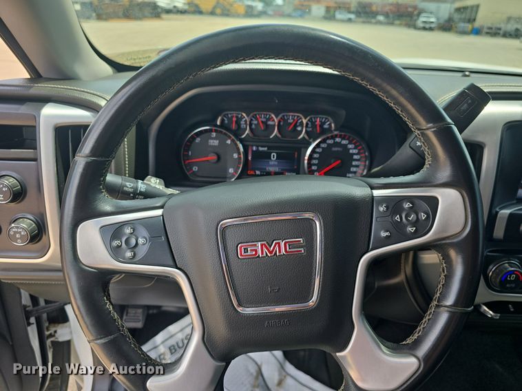 image for item DQ4392 2016 GMC Sierra 1500 Crew Cab pickup truck