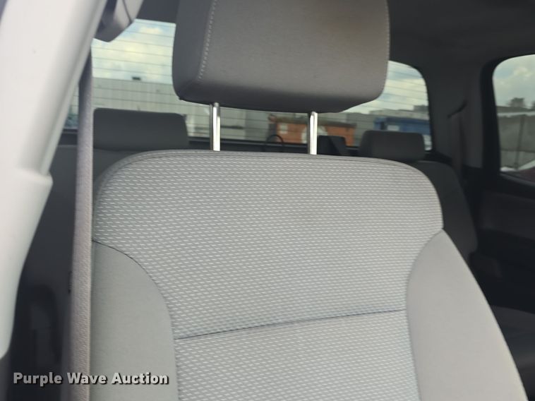 image for item DQ4392 2016 GMC Sierra 1500 Crew Cab pickup truck