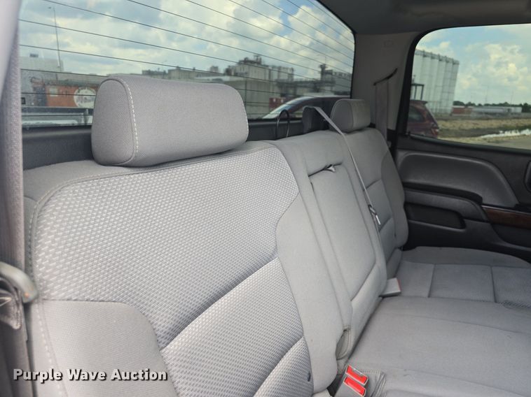 image for item DQ4392 2016 GMC Sierra 1500 Crew Cab pickup truck