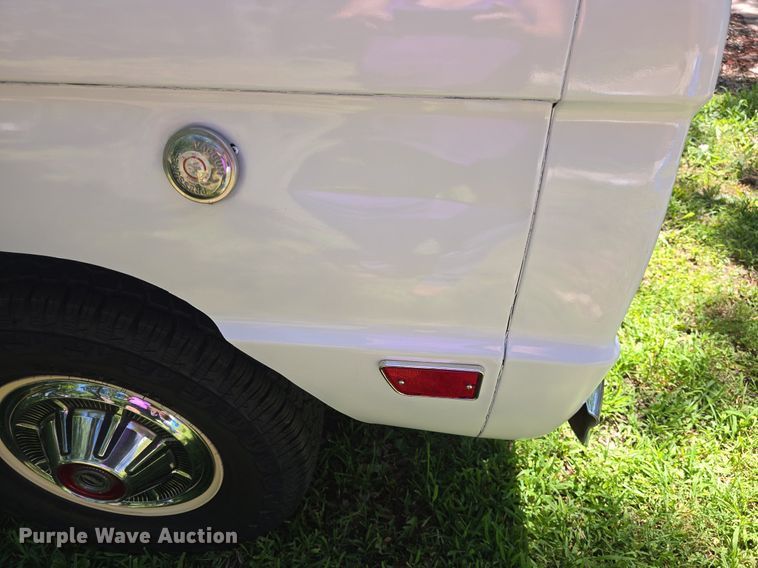 image for item DQ4403 1968 Ford Bronco SUV