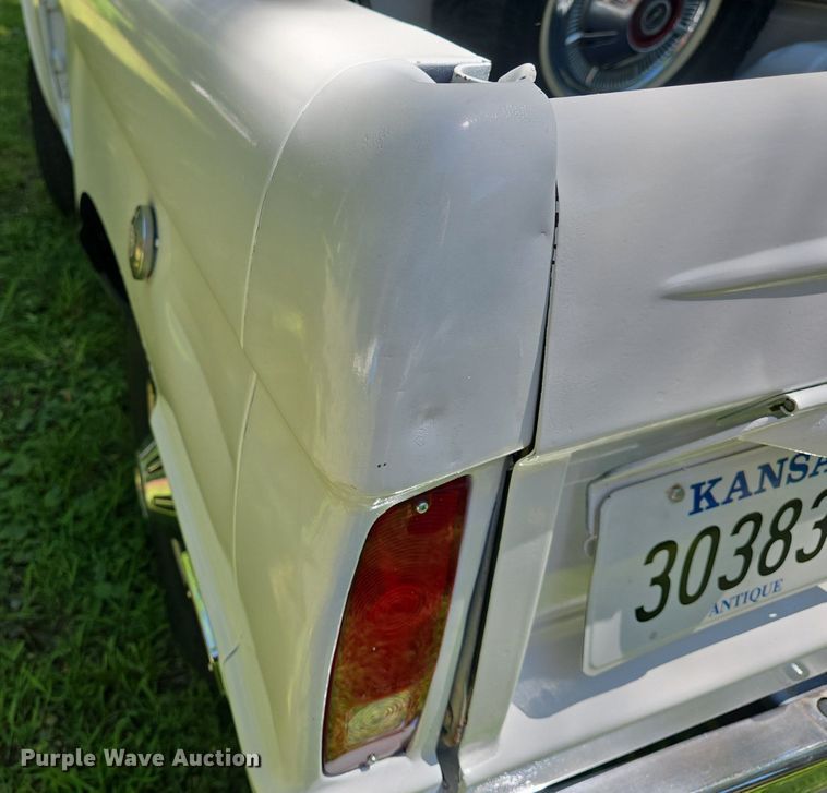 image for item DQ4403 1968 Ford Bronco SUV