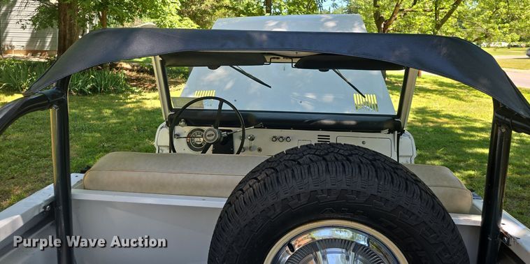 image for item DQ4403 1968 Ford Bronco SUV