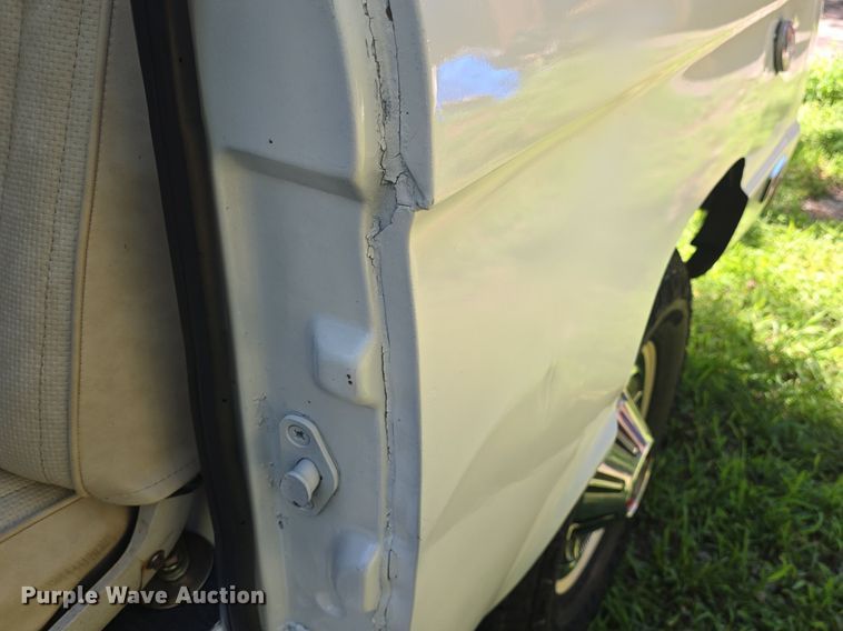 image for item DQ4403 1968 Ford Bronco SUV