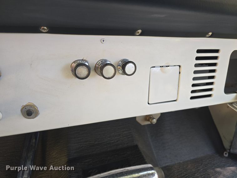 image for item DQ4403 1968 Ford Bronco SUV