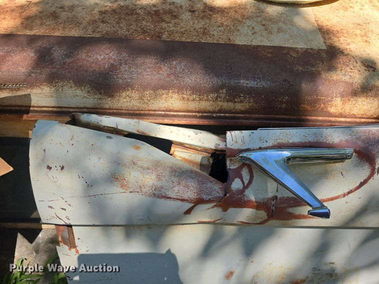 image for item DQ4403 1968 Ford Bronco SUV