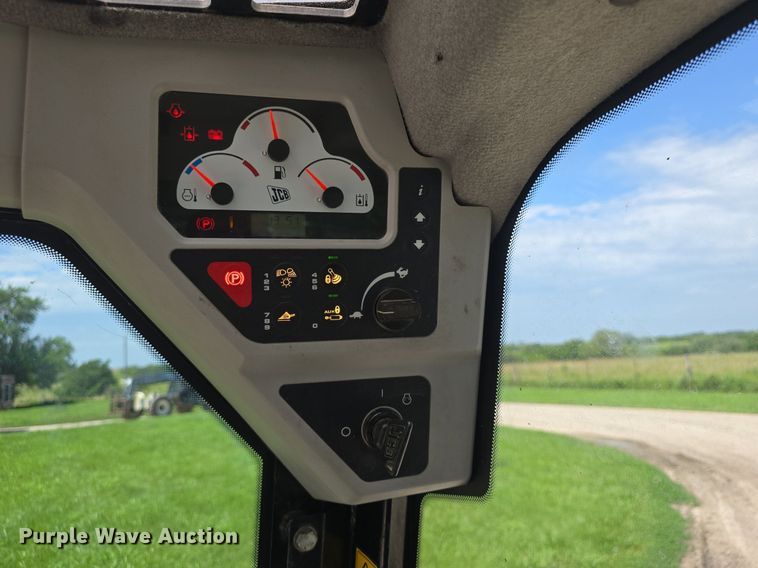 image for item DQ4436 2013 JCB 260 eco skid steer loader