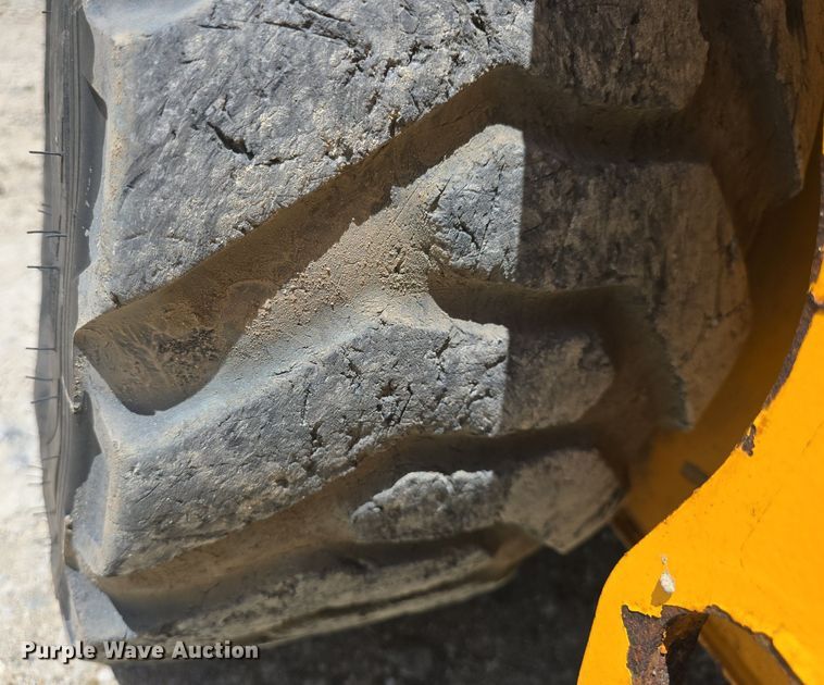 image for item DQ4436 2013 JCB 260 eco skid steer loader