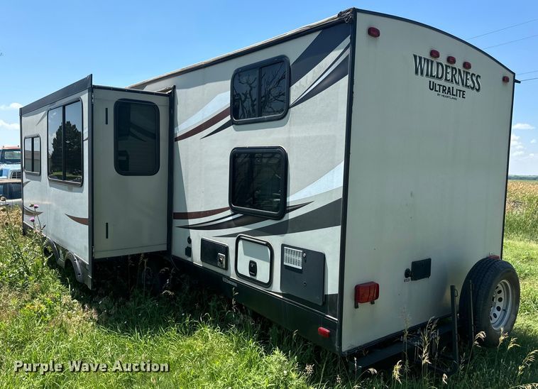 image for item DQ6812 2017 Heartland Wilderness 2875BH  camper
