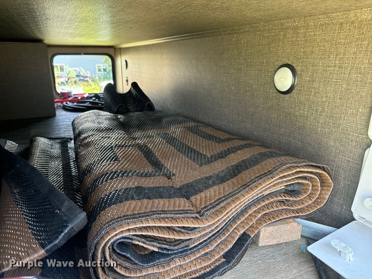 image for item DQ6812 2017 Heartland Wilderness 2875BH  camper