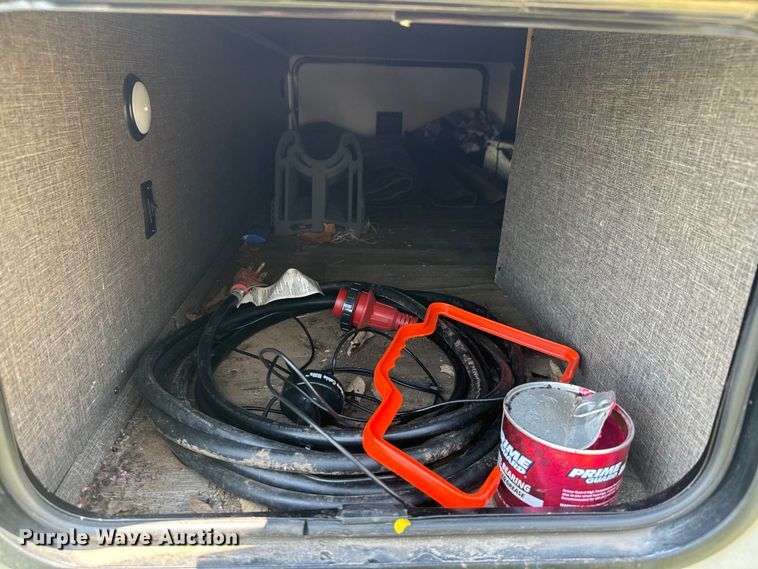 image for item DQ6812 2017 Heartland Wilderness 2875BH  camper