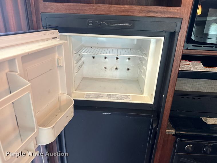 image for item DQ6812 2017 Heartland Wilderness 2875BH  camper