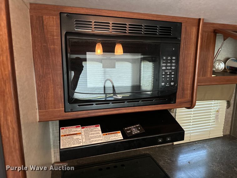 image for item DQ6812 2017 Heartland Wilderness 2875BH  camper