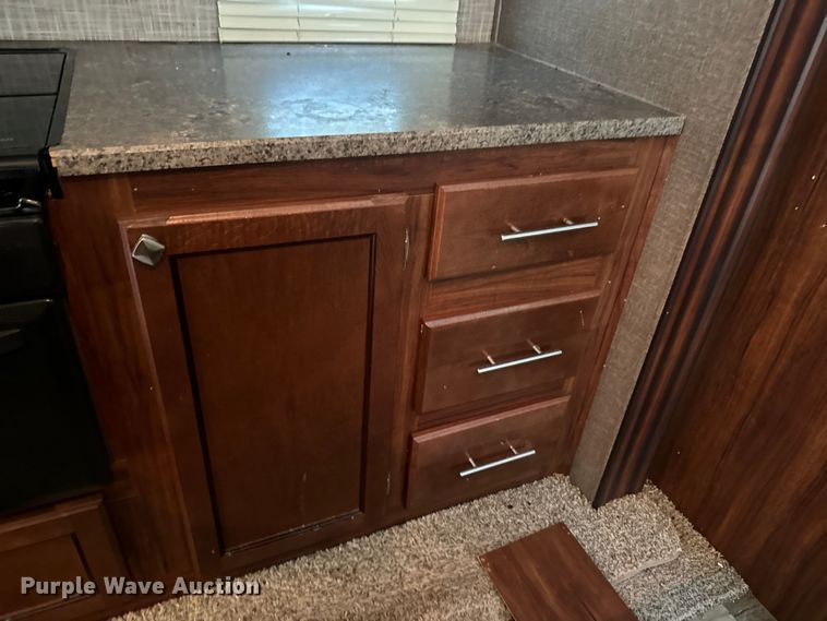 image for item DQ6812 2017 Heartland Wilderness 2875BH  camper