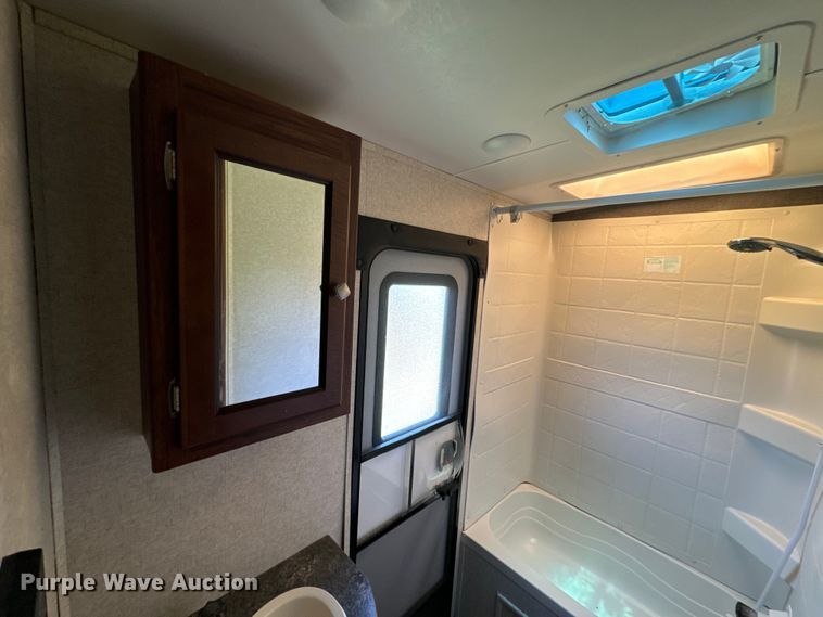 image for item DQ6812 2017 Heartland Wilderness 2875BH  camper