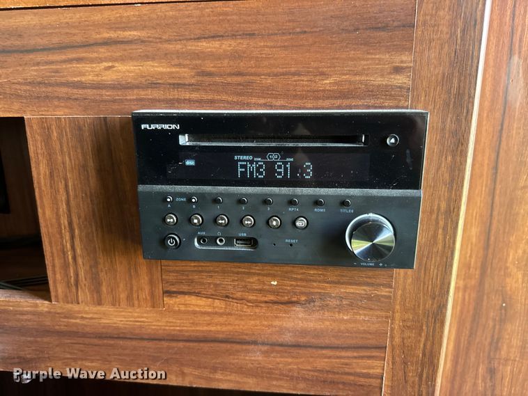 image for item DQ6812 2017 Heartland Wilderness 2875BH  camper