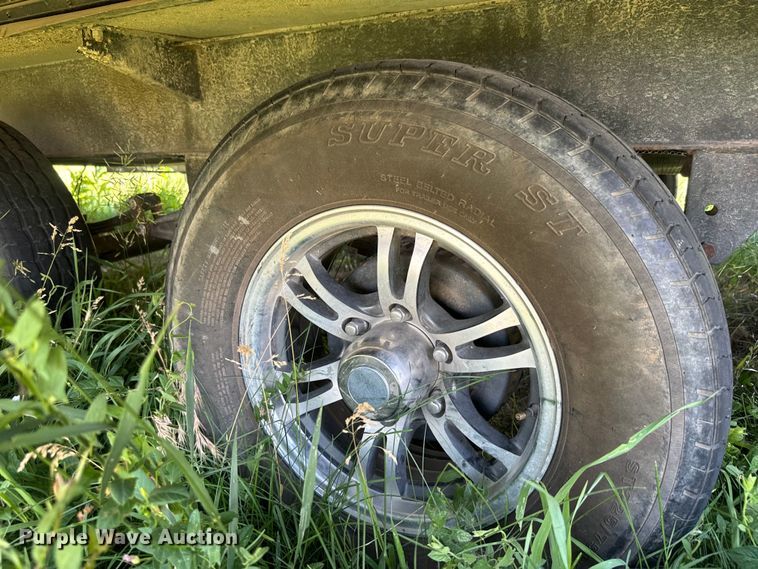 image for item DQ6812 2017 Heartland Wilderness 2875BH  camper