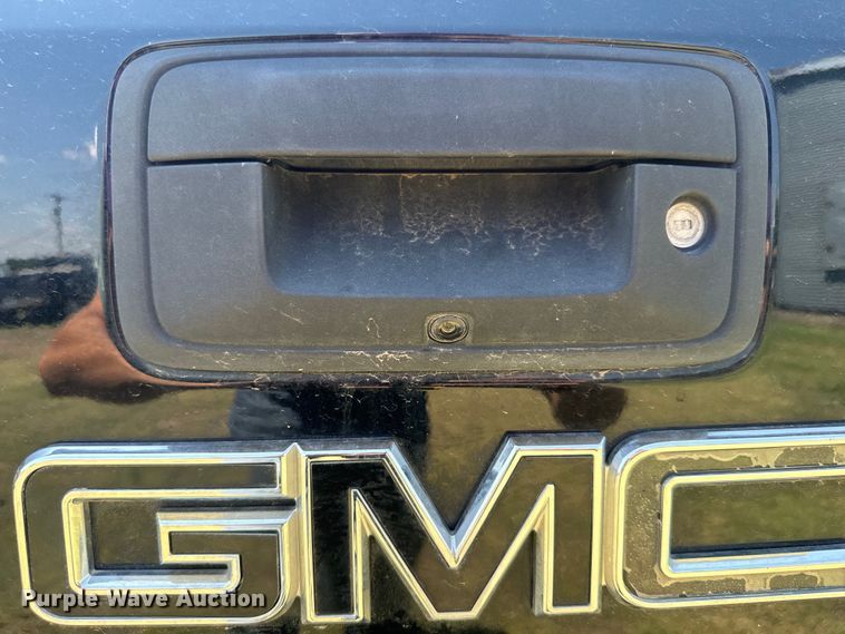 image for item DQ6814 2015 GMC Sierra 1500 Texas Edition Crew Cab pickup truck