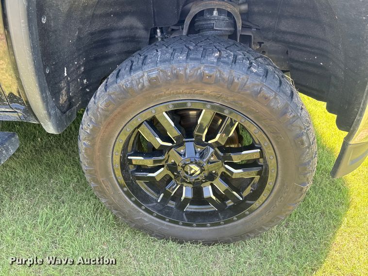 image for item DQ6814 2015 GMC Sierra 1500 Texas Edition Crew Cab pickup truck