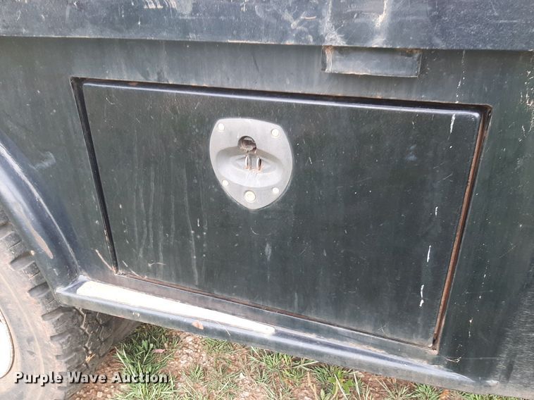 image for item DQ7054 2008 Ford F550 Super Duty SuperCab flatbed truck