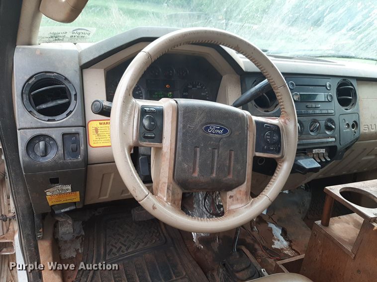 image for item DQ7054 2008 Ford F550 Super Duty SuperCab flatbed truck