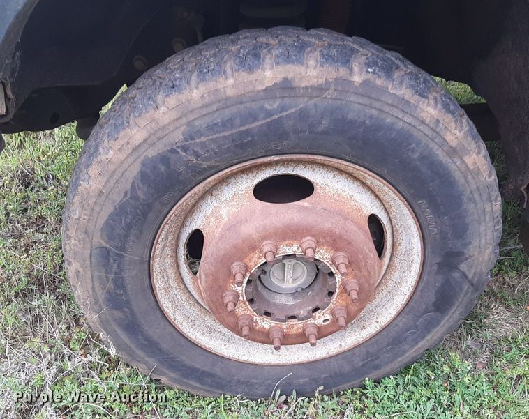 image for item DQ7054 2008 Ford F550 Super Duty SuperCab flatbed truck