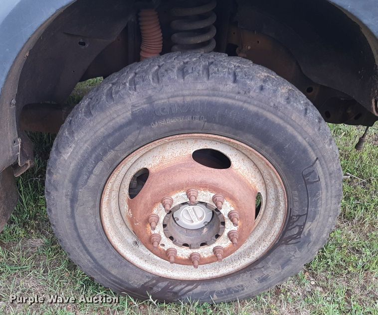 image for item DQ7054 2008 Ford F550 Super Duty SuperCab flatbed truck